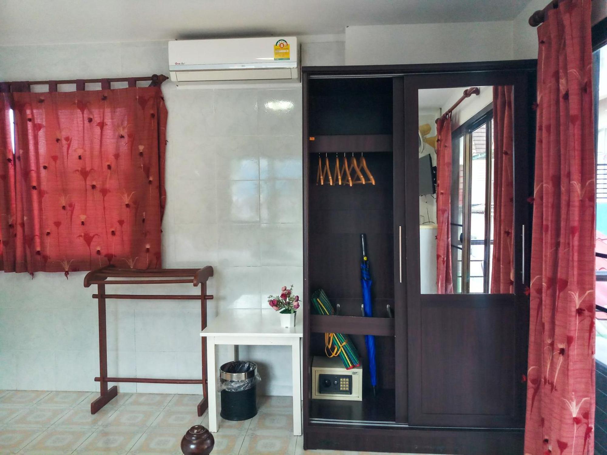 Kata Lina Guesthouse 외부 사진